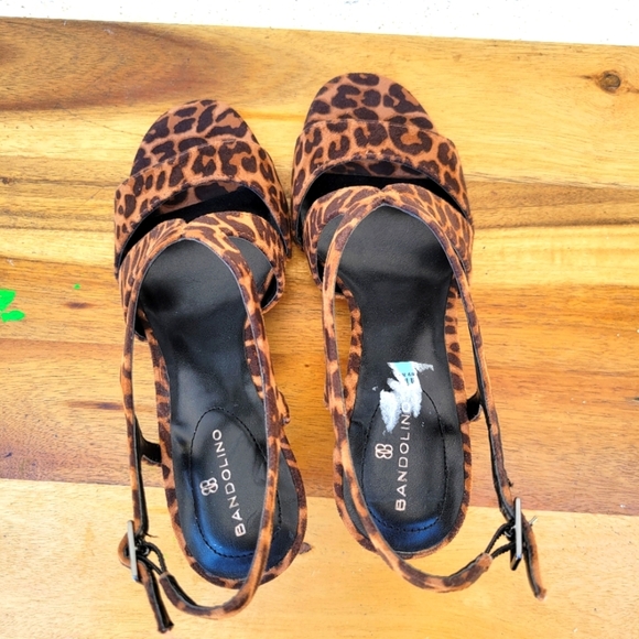 Bandolino Women's Strappy Tamar Sandal Size 5.5 M - Picture 12 of 16